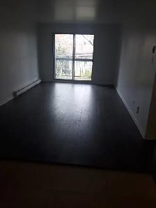 Renovated apartments for rent ASAP!! - Photo 6