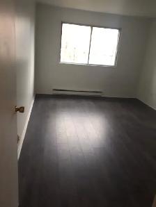 Renovated apartments for rent ASAP!! - Photo 7