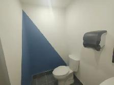 Commercial Unit for rent - Photo 5