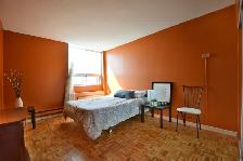 Two Bedroom Condo Central Location - Photo 4