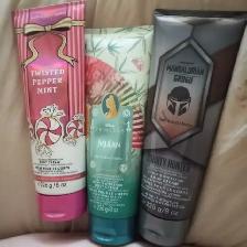 Body creams and cleaners for sale - Photo 5