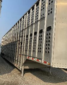 2015 MERRITT QUAD CATTLE LINER - Photo 2