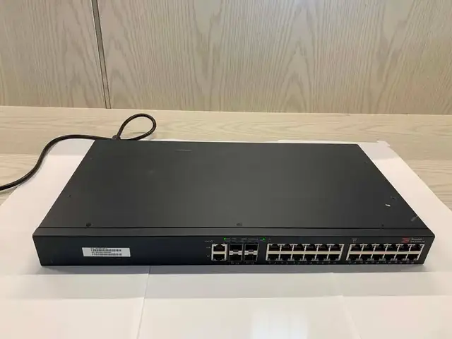Brocade ICX 6430-24 Switch 24x Gigabit ports, 4x SFP Ports ICX 6