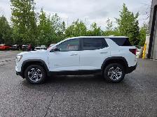 2026 GMC Terrain - CLEAN CARFAX, FANTASTIC CONDITION! - Photo 3