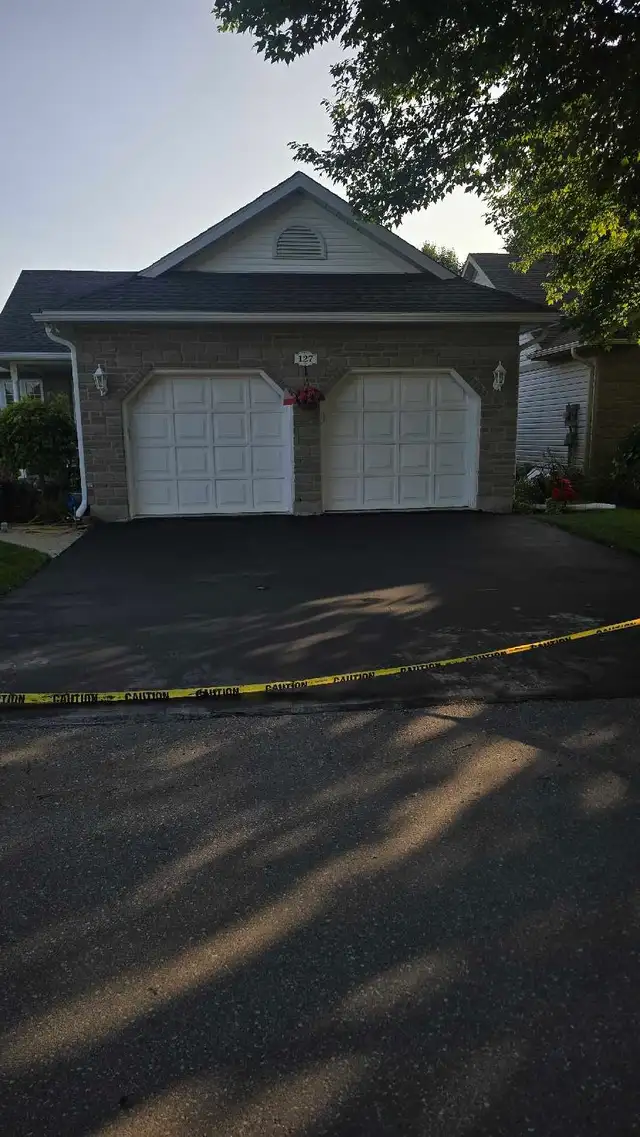 Driveway Sealing (Fast & Free Quotes)