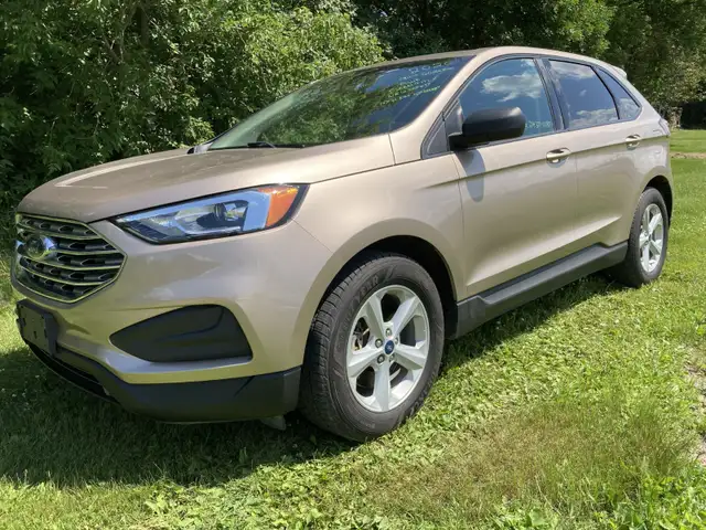 2020 Ford Edge SE