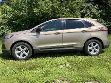 2020 Ford Edge SE - Photo 2