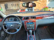 2009 Chev Impala - Only 163,000 Km. - Photo 6