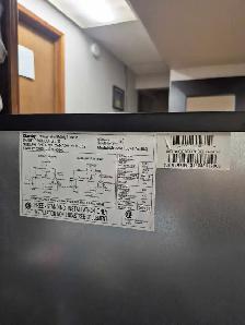 small fridge - Photo 2