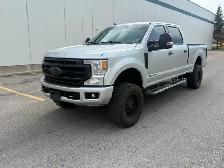 2019 Ford F-350 XLT 4x4 Super DutyLeather, Lifted, New tires