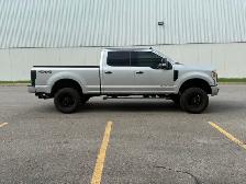 2019 Ford F-350 XLT 4x4 Super DutyLeather, Lifted, New tires - Photo 5