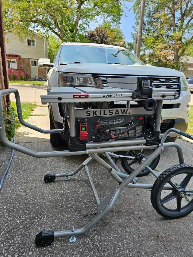 Skilsaw Table Saw with Stand