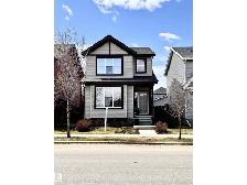 Beautiful former Showhome house available Aug 1, 2026