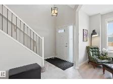 Beautiful former Showhome house available Aug 1, 2026 - Photo 2