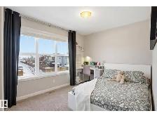 Beautiful former Showhome house available Aug 1, 2026 - Photo 11