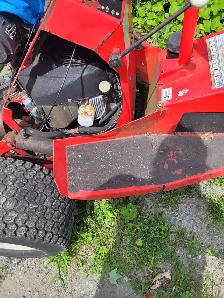 GRAVELT PM320  HD COMERCIAL MOWER 60 INCH HYDRAULIC DECK - Photo 6