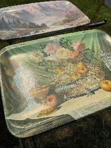 Set of 4 Vinatge metal tv trays with stand $85 - Photo 3