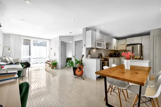 Magnifique Condo moderne avec terrasse privée!