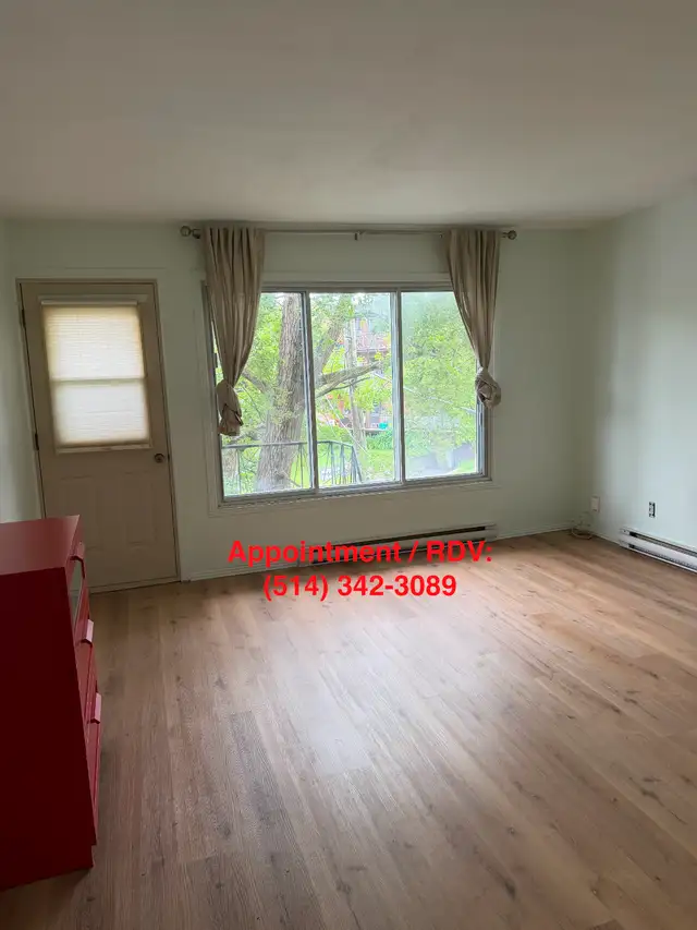 5 1/2 Apartment for rent (haut duplex)