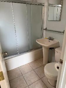 5 1/2 Apartment for rent (haut duplex) - Photo 4