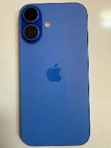 Apple iPhone 16~128 gigs - Photo 4