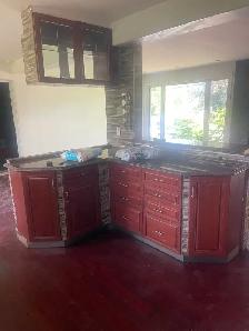 Kitchen cabinets / wood and countertops in granite for sale