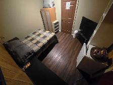 Rooms for Rent 2 available, Weekly rates only (Sorry, Men Only) - Photo 2
