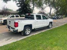 Chevy Silverado Z71 - Photo 3