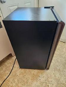 Mini refrigerator - Photo 3