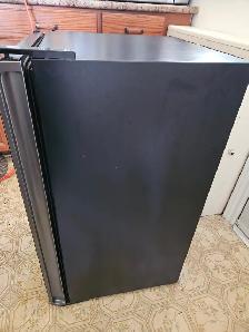 Mini refrigerator - Photo 4