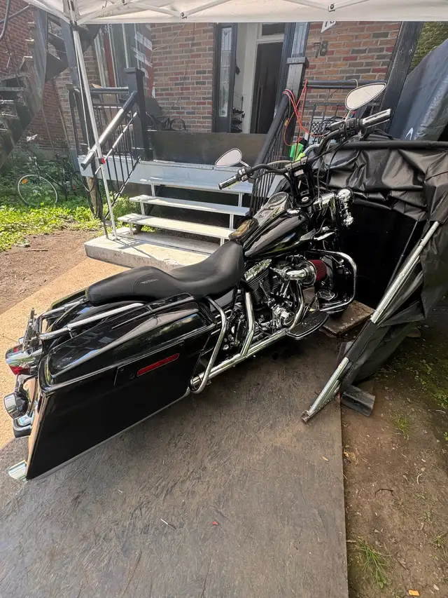 harley road king1999 moteur trans refait $6000 pas nego