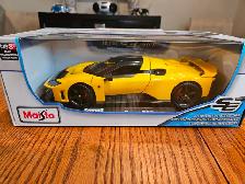 BRAND NEW 1/18 FERARRI F80 DIECAST - $39.99