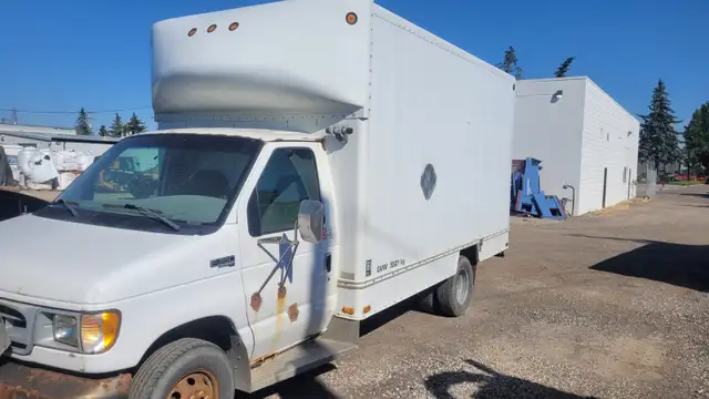 Ford E350 cube , turbo diesel powerstroke 1998