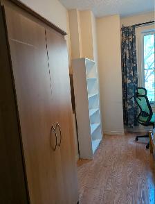 Cozy bright room private washroom parking @ York University - Photo 5