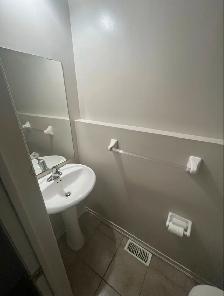 Cozy bright room private washroom parking @ York University - Photo 6