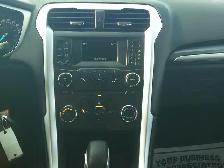 2016 Ford Fusion SE - Photo 12