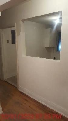 4.5 Apt | Uni • Rockland • Central Market • Parking - Photo 7