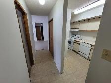 2 Bed   1 Bathroom - Condo style - Photo 2