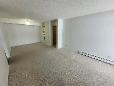 2 Bed   1 Bathroom - Condo style - Photo 5