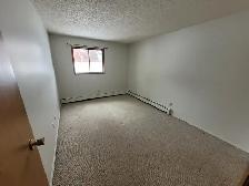 2 Bed   1 Bathroom - Condo style - Photo 11