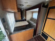 2007 Coachmen 23FKS camper - Photo 3