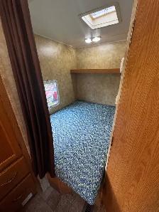2007 Coachmen 23FKS camper - Photo 6