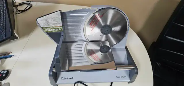Cuisinart Professional Food/Meat Slicer, 7.5-in Blade, Stainless