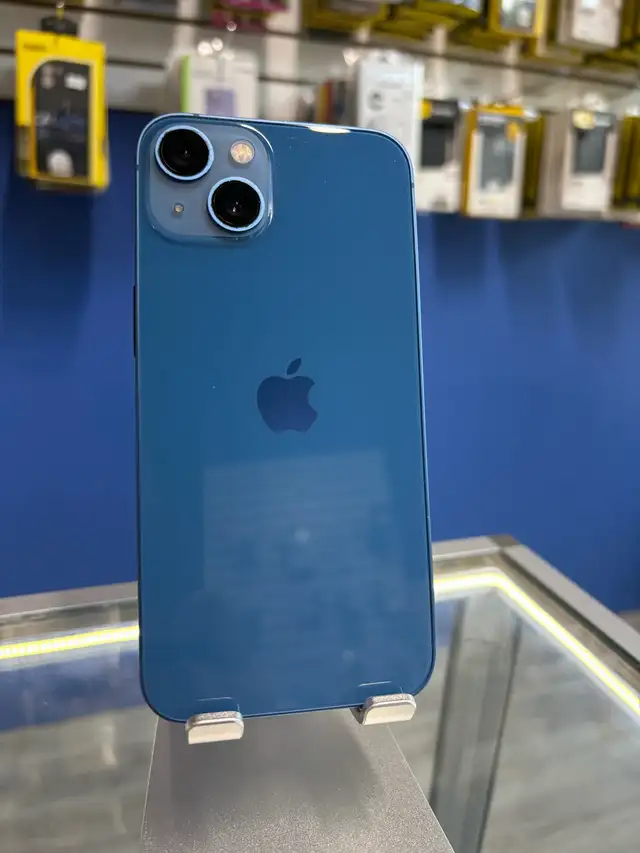 iPhone 13 512gb (Store Warranty)