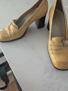 Yellow Heeled Working Professional Shoes for Women - Photo 3