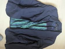 Zara Basic Navy Blazer with gold buttons - Photo 4