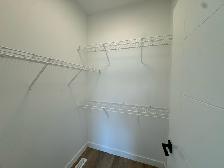 New Build 3 Bed 2 Bath Main Floor Duplex Unit For Rent - Photo 12