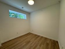 New Build 3 Bed 2 Bath Main Floor Duplex Unit For Rent - Photo 23