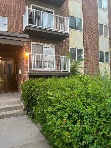 4 ½ à louer premier étage Longueuil - Chauffage inclus