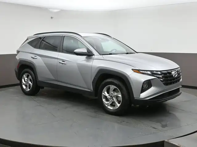 2024 Hyundai Tucson Preferred Heated Seats/Wheel, Apple/Android,